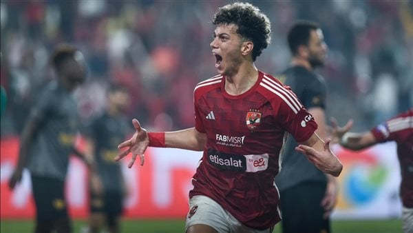 نجم منتخب مصر السابق يشيد بأداء إمام عاشور مع الأهلي