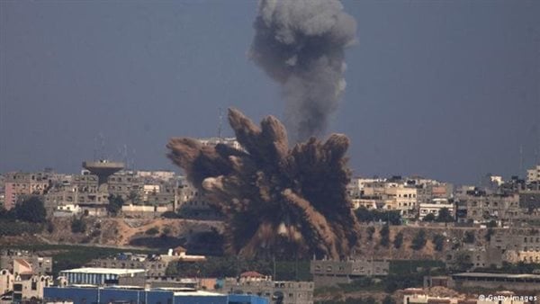 لا طعام أو مياه.. مستشار الرئيس الفلسطيني: الوضع في غزة كارثي