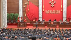 بحضور الزعيم كيم.. كوريا الشمالية تعقد اجتماعًا للحزب الحاكم.. ما فحواه؟