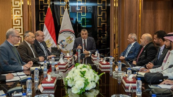 وزير الإنتاج الحربي يستقبل وفد مجموعة النافع السعودية لمناقشة سبل التعاون المشترك
