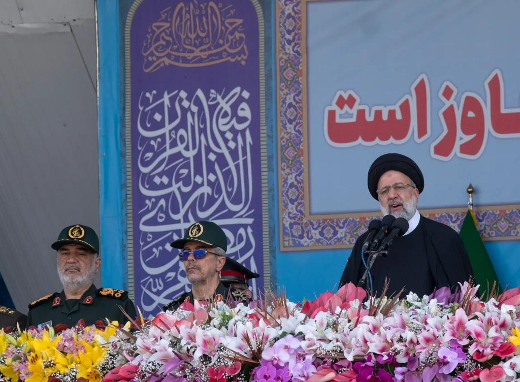 إيران وحماس يتجادلان حول المسؤولية عن هجمات 7 أكتوبر الإرهابية “بهدف غسل الدم بالدم”