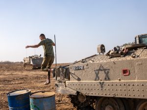 القسام تستهدف 7 دبابات وتوقع مع سرايا القدس 15 جنديا إسرائيليا بكمين وسط غزة