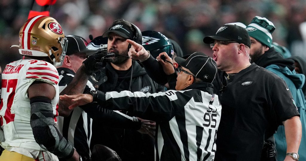 تم طرد دري جرينلو من فريق 49ers من المباراة بعد مشاجرة مع موظف إيجلز