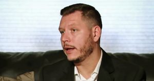 ضابط شرطة لاتيني مطرود يرفع دعوى قضائية فيدرالية بشأن دعوى انتقامية للمبلغين عن المخالفات