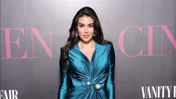 مقطع فيديو يجمع بين ياسمين صبري والنجم العالمي جوني ديب بمهرجان البحر الأحمر