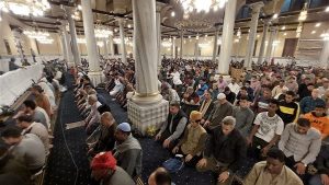 مواقيت الصلاة اليوم.. وقت أداء الفرائض الخمس