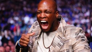 يشيد بيج بـ “فنان الدفاع عن النفس الاستثنائي” وأسبينال “ذو التفكير المماثل”.