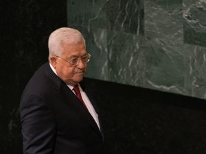 التايمز: فريق عسكري بريطاني في الضفة يجهز السلطة الفلسطينية لإدارة غزة