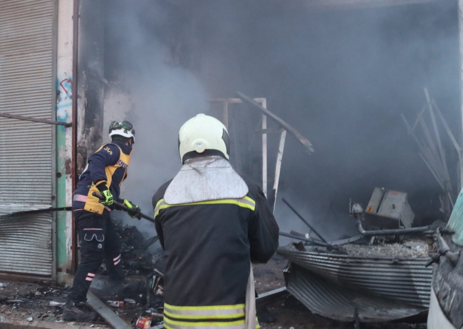 5 قتلى و35 جريحا بقصف لقوات النظام السوري على إدلب