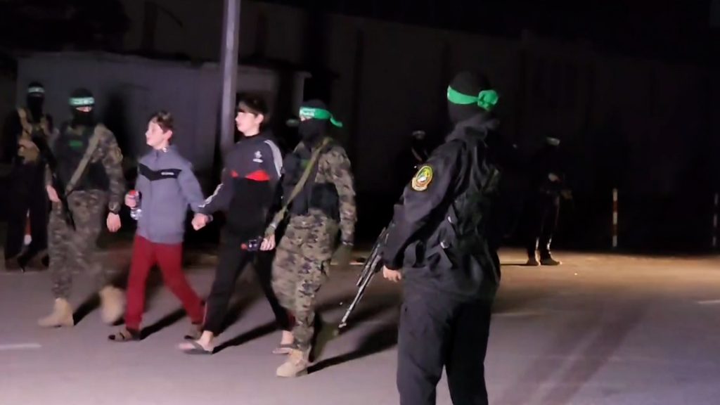 إسرائيل: لا وقت لدينا لتحمل ” ألاعيب” حماس