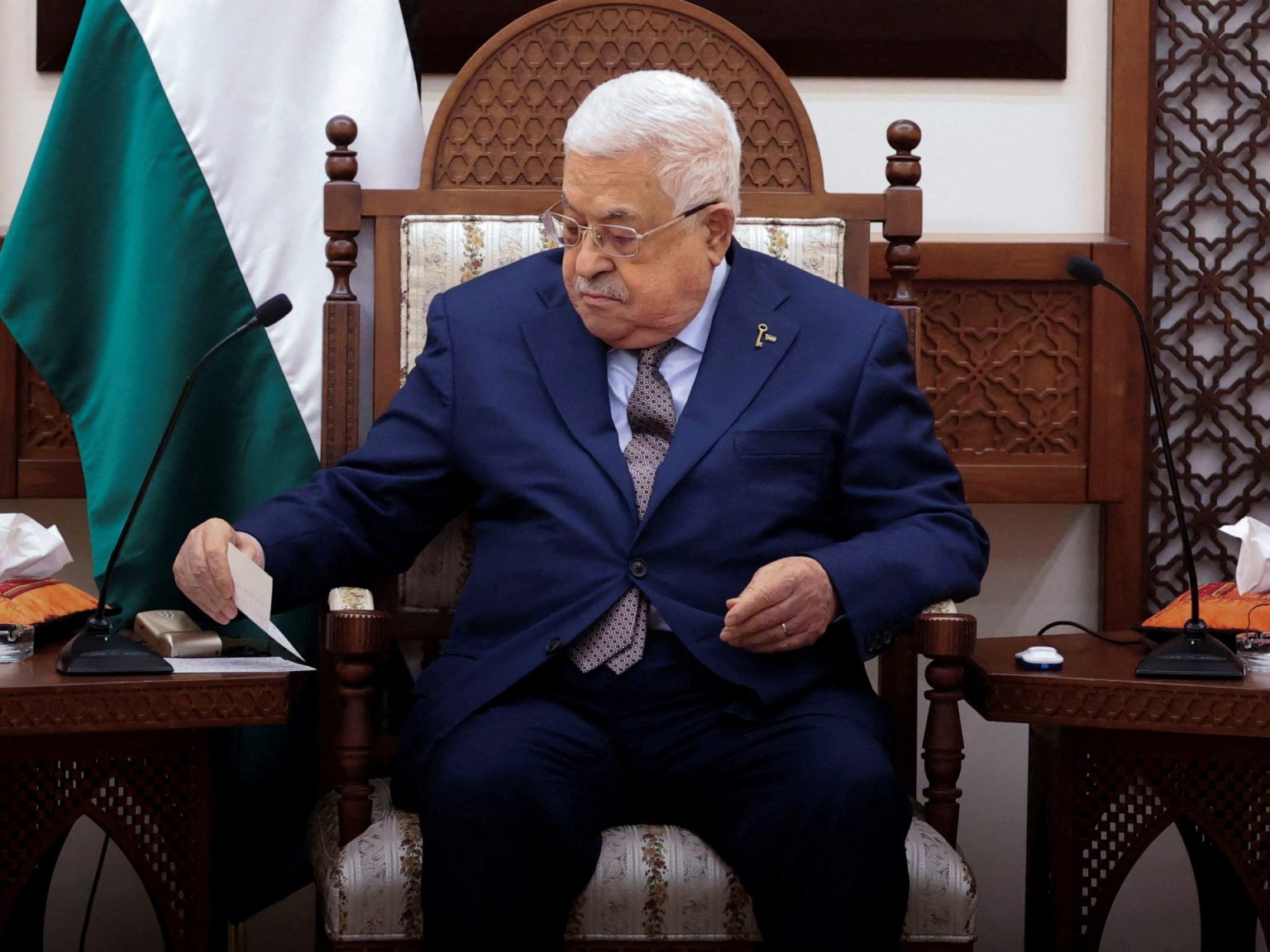 عباس يعلن 3 شروط لتولي السلطة مسؤولية غزة بعد الحرب