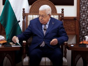 عباس يعلن 3 شروط لتولي السلطة مسؤولية غزة بعد الحرب