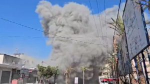 جهود لعودة الهدنة بغزة وإسرائيل تبدي استعدادا للتفاوض مع مواصلة القتال