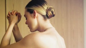 أفضل صور الأزياء على إنستغرام لهذا الأسبوع: Alexa Chung وEmma Corrin وElle Fanning والمزيد