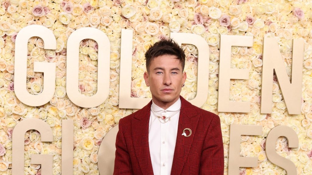 بدلة Barry Keoghan’s Punk Golden Globes تحمل إشارة إلى “Saltburn”