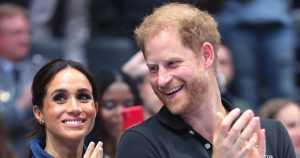 الأمير هاري وميغان ماركل “100 بالمائة” حظيا بمباركة الملكة إليزابيث الثانية لاسم ليليبت (حصريًا)