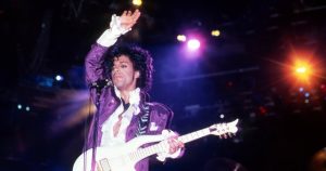 يتم تحويل أغنية “Purple Rain” لبرنس إلى مسرحية موسيقية في برودواي بمناسبة الذكرى الأربعين للألبوم والفيلم