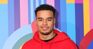 إعادة النظر في اللحظات التي لا تنسى لجميع النجوم في “Love Island UK” من مواسم OG الخاصة بهم