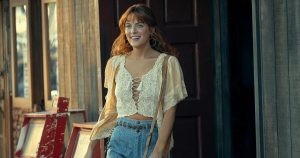 تقول رايلي كيو إن العروض المباشرة لـ “Daisy Jones and The Six” قد تم إلغاؤها بسبب إضراب SAG-AFTRA