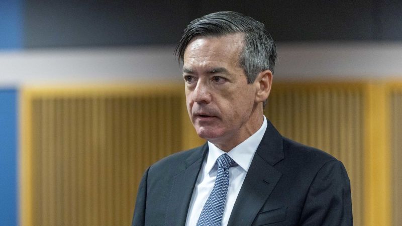 “لا تصطف”: يقوم المراسل بتفصيل النتائج التي توصل إليها من تغريدات Chesebro