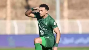 السومة يريد العودة إلى الراقي!! تصريحات مفاجئة تقرب هداف الأهلي السعودي التاريخي من العودة