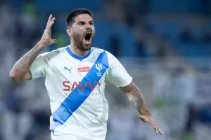 الأزرق ينتقم لميتروفيتش!! حمد الله أمام تهديد الإيقاف قبل مواجهة الهلال في روشن لهذا السبب