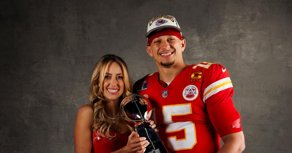 بريتاني ماهومز تتدفق على “الزعيم الحقيقي” باتريك ماهومز بعد فوز Super Bowl LVIII