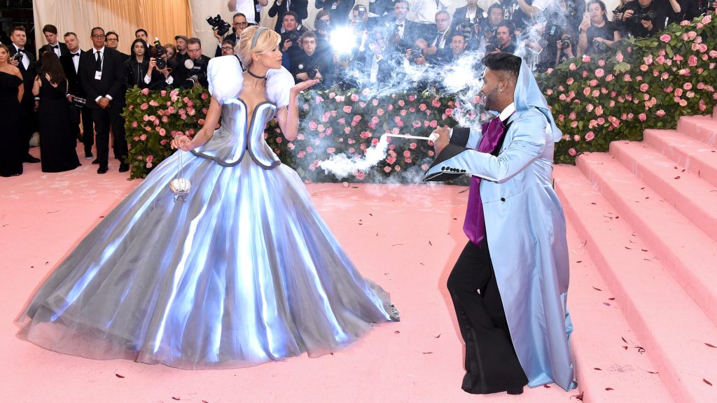 أفضل حفل Met Gala لـ Zendaya يبدو على مر السنين