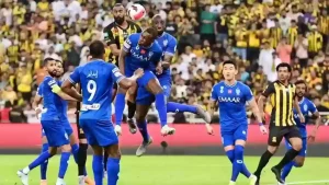 هل المنافسة ضعيفة مع الهلال فقط!! الزلال يتغزل في أداء الهلال السعودي بعد تعادل النصر