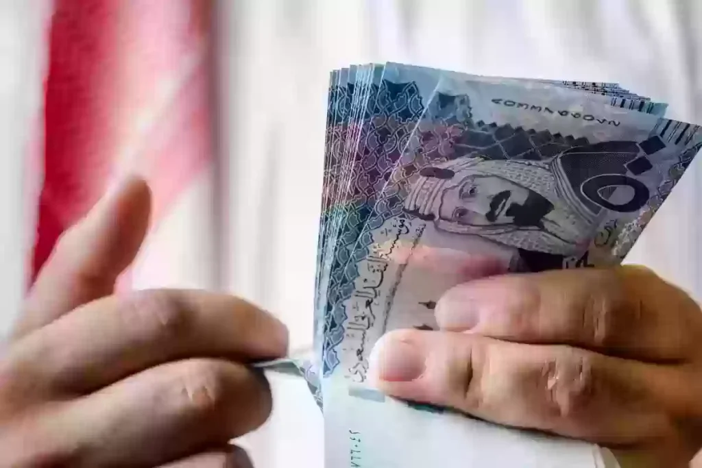 كم راتب الممرض السعودي.. وتأثير الخبرة على راتب الممرض