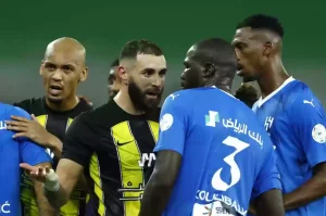الفراج يسخر من انتقادات الجماهير السعودية… الهلال لا يحتاج إلى المساعدات التحكيمية