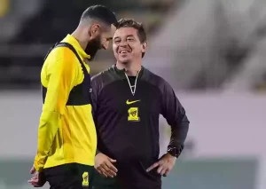 العين الإماراتي في الانتظار | لقاء ناري بين الهلال والاتحاد وجاياردو يحسم مصير بنزيما