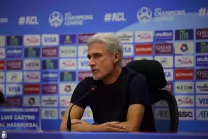 الأخطاء فردية ولن اتعرض للإقالة!! كاسترو يفتح النار على الجميع بعد توديع النصر بطولة آسيا