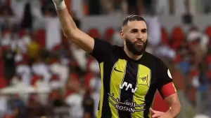 نهاية أزمة بنزيما مع الاتحاد بحل سحري والفائز 3 مراكز هجومية