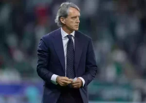 مانشيني يصدم الدوسري!! مفاجأة غير متوقعة عن تشكيلة المنتخب الأخضر أمام طاجيكستان الليلة