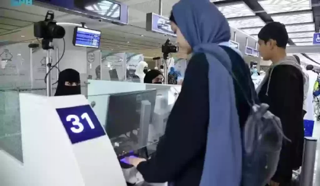 السعودية تتيح التأشيرة إلكترونيًا لرعايا 63 دولة (قائمة الدول)