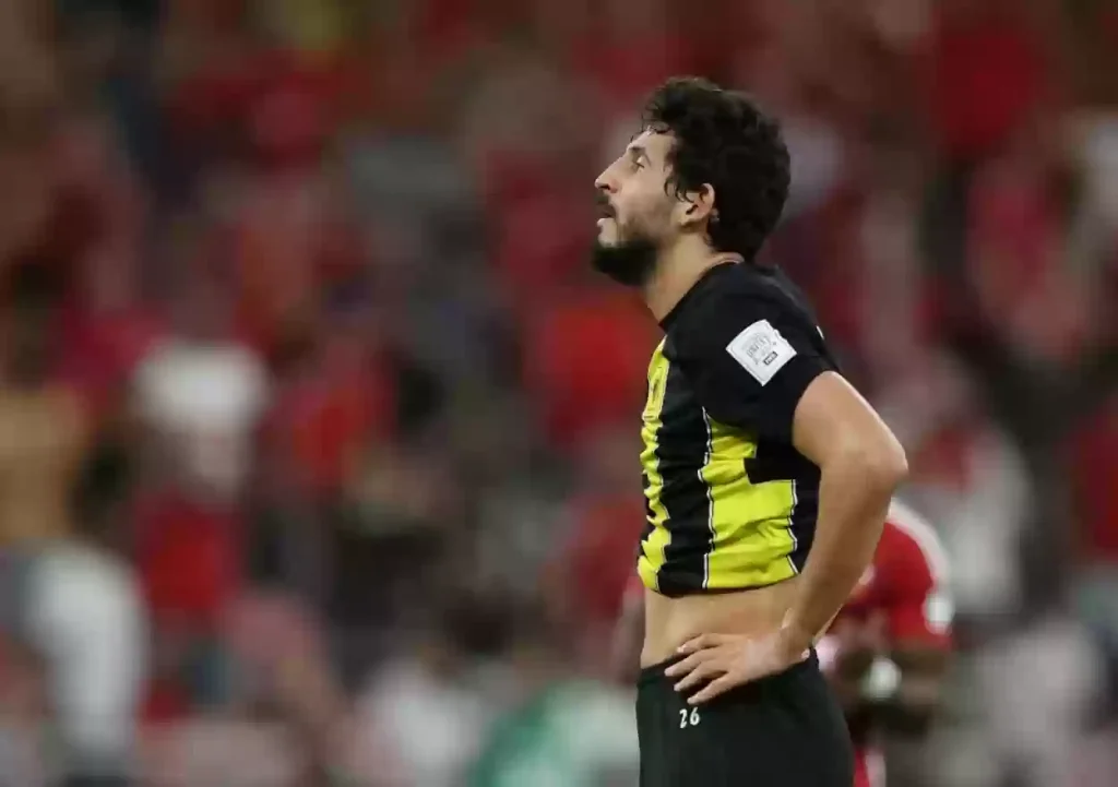 مدافع العاصمة الإسبانية ينقذ العميد! زميل حجازي في خط دفاع الاتحاد الموسم المقبل هو…