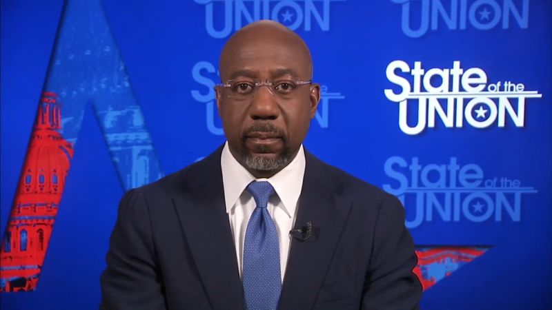 يقول وارنوك إن الحزب الجمهوري يستخدم قتل طالب في حرم UGA من أجل “نقاط سياسية رخيصة”