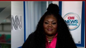 اكتشف كيف أحدث TikTok ثورة في أعمال منشئ المحتوى هذا