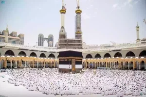 عاجل!! المرور السعودي يعلن توفير 11 موقعًا لنقل المعتمرين إلى المسجد الحرام.. تعرف عليهم