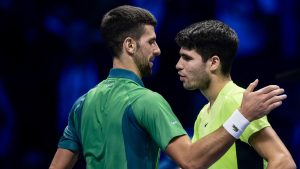 ماذا يعني انسحاب نوفاك ديوكوفيتش من ميامي بالنسبة لمعركة المصنف الأول عالميًا مع كارلوس ألكاراز ويانيك سينر؟