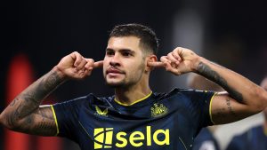 أرسنال ومانشستر سيتي يستعدان لمعركة صيفية من أجل الحصول على 100 مليون جنيه استرليني من برونو غيماريش – جولة ورقية