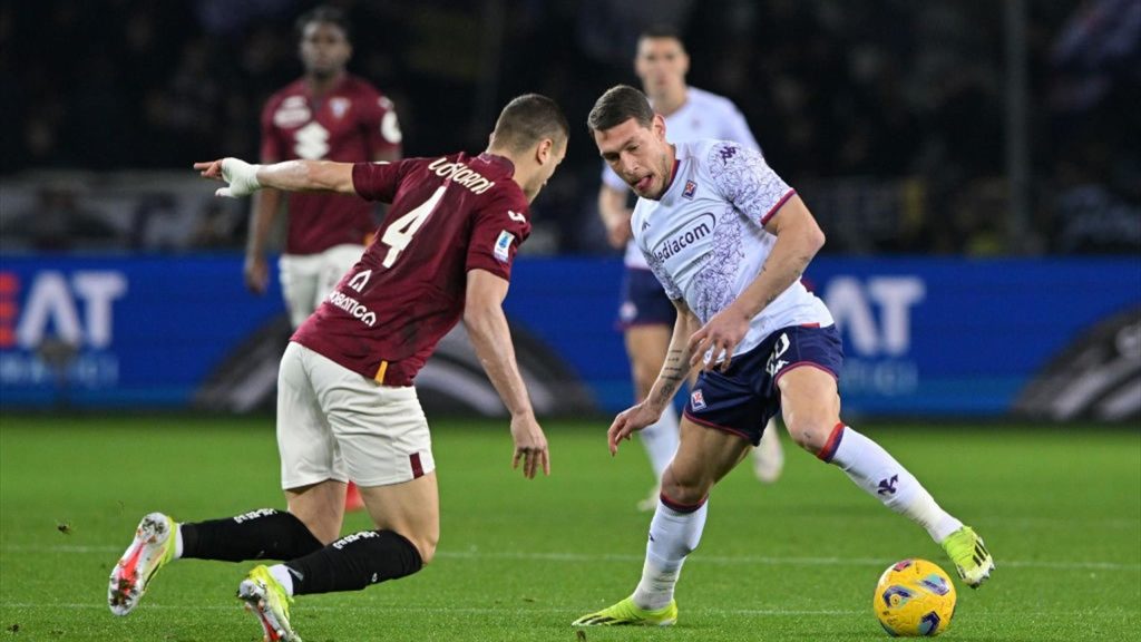 وتعادل فيورنتينا مع تورينو بعشرة لاعبين مما أضعف آمالهم الأوروبية