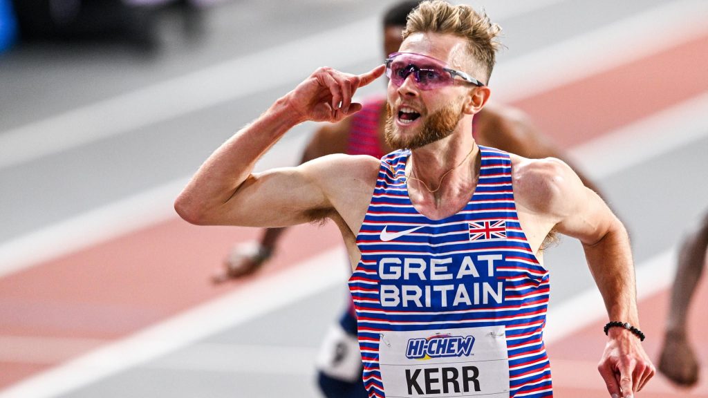 بطولة العالم لألعاب القوى داخل الصالات: جوش كير ومولي كوديري يفوزان بالميدالية الذهبية، وفيمكي بول تسجل الرقم القياسي العالمي