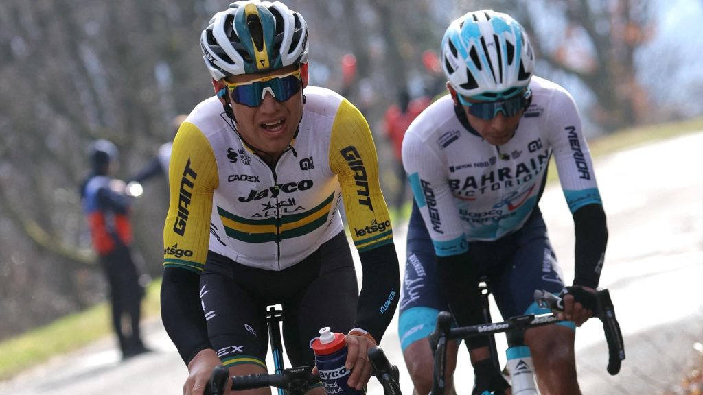 باريس-نيس: أنتج سانتياغو بويتراغو تسلقًا مذهلاً ليأخذ المرحلة الرابعة، ولوكاس بلاب ينتقل إلى اللون الأصفر