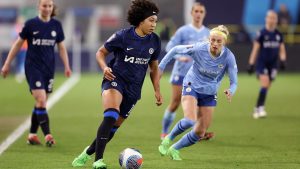 تشيلسي يهزم مانشستر سيتي بفارق ضئيل ليتأهل إلى نهائي كأس رابطة السيدات ضد أرسنال