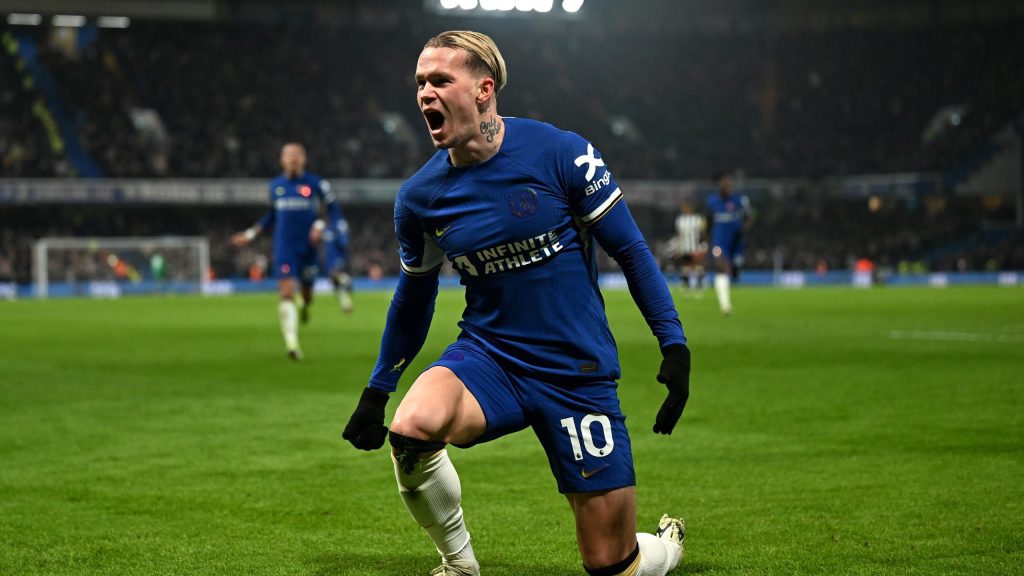 تشيلسي 3-2 نيوكاسل: كول بالمر وميخايلو مودريك في الأهداف حيث حقق فريق ماوريسيو بوتشيتينو فوزًا حيويًا