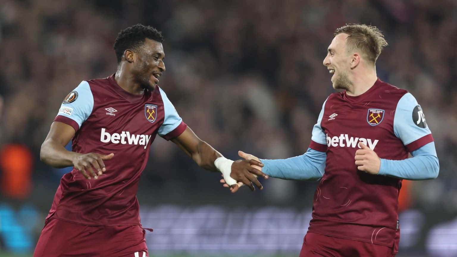 “هذا هو دييغو مارادونا” – كول يهتف حول “هدف المنافس للموسم” من كودوس