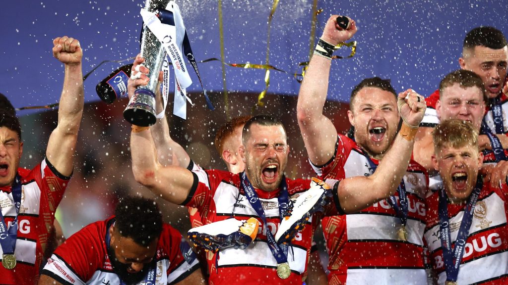 يشيد سكيفينجتون بـ “الصلابة الذهنية” للاعبين حيث أنهى جلوستر الجفاف الذي دام تسع سنوات