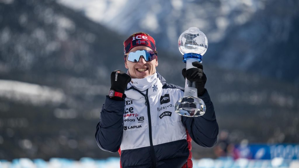 يوهانس ثينجنيس بو ينتزع الكرة الكريستالية الخامسة لكأس العالم للبياثلون بفوز مهيمن في كانمور